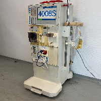 Fresenius Medical Care 4008 S Hemodialys Machines image 1